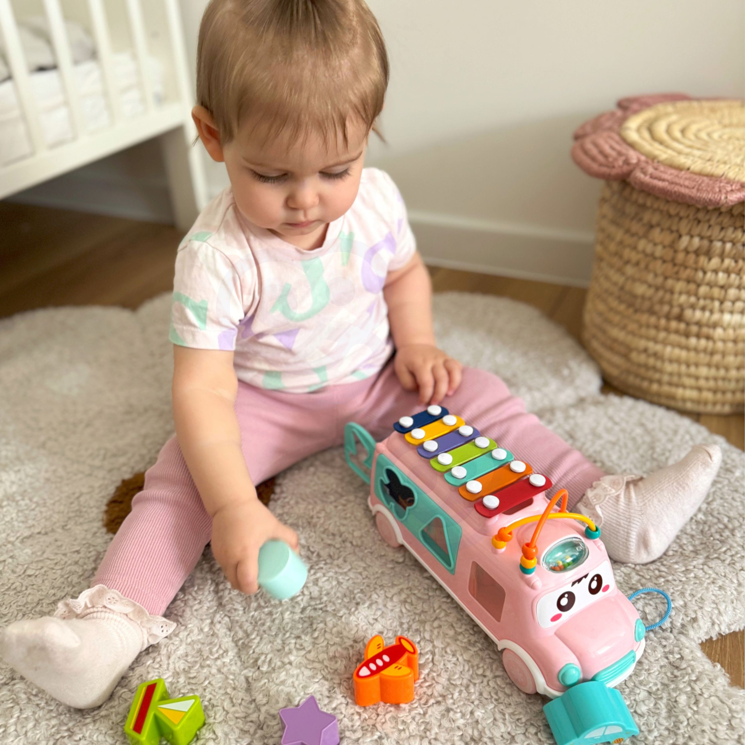 Woopie rožinis muzikinis automobilis–sorteris su cimbolais 3in1
