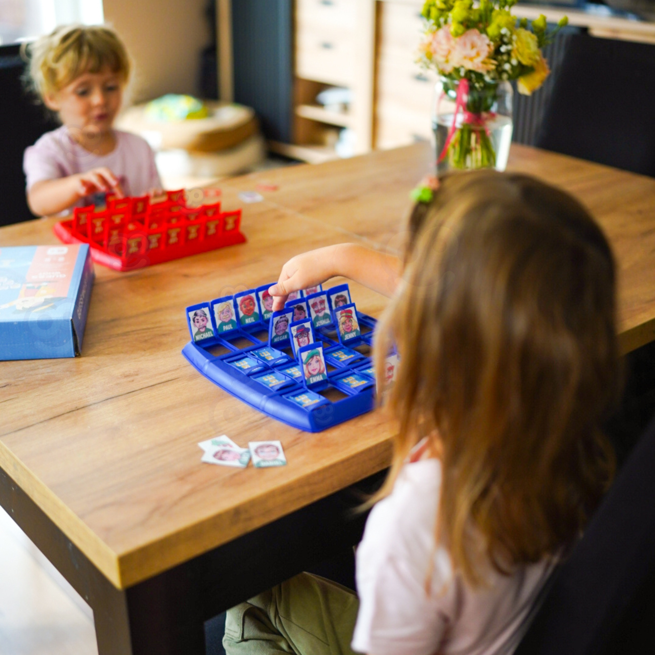 kas tai?“ – klasikinė loginė pramoga dviem