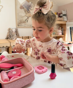 Woopie „Beauty Salon“ – 43 dalių kosmetikos ir stilizacijos rinkinys lagamine