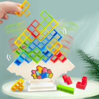 Tetris – loginis ir motorikos žaidimas su balansavimo pagrindu ir kortelėmis