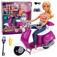 Anlily keliautoja – 30 cm lėlė su motoroleriu