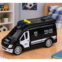 SWAT policijos furgonas su šviesomis ir garsais