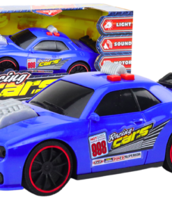 Sportinis automobilis su šviesomis