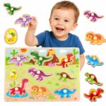 TOOKY TOY medinė dinozaurų dėlionė su laikikliais