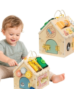 Tooky Toy medinis manipuliacinis namelis su užraktais