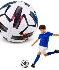 Baltas futbolo kamuolys treniruotėms