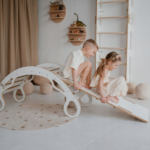 Montessori supamoji kėdutė XL su čiuožykla